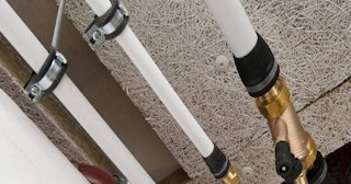 Замена труб водоснабжения в квартире: цена от 2059 руб. - СантехДомЛск